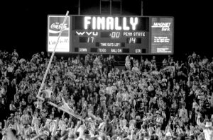 Jay Redmond details inspiration behind iconic ‘FINALLY’ on 1982 scoreboard after Mountaineers defeated Penn State